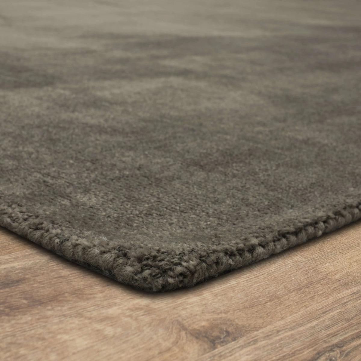 Luna Flint Rug