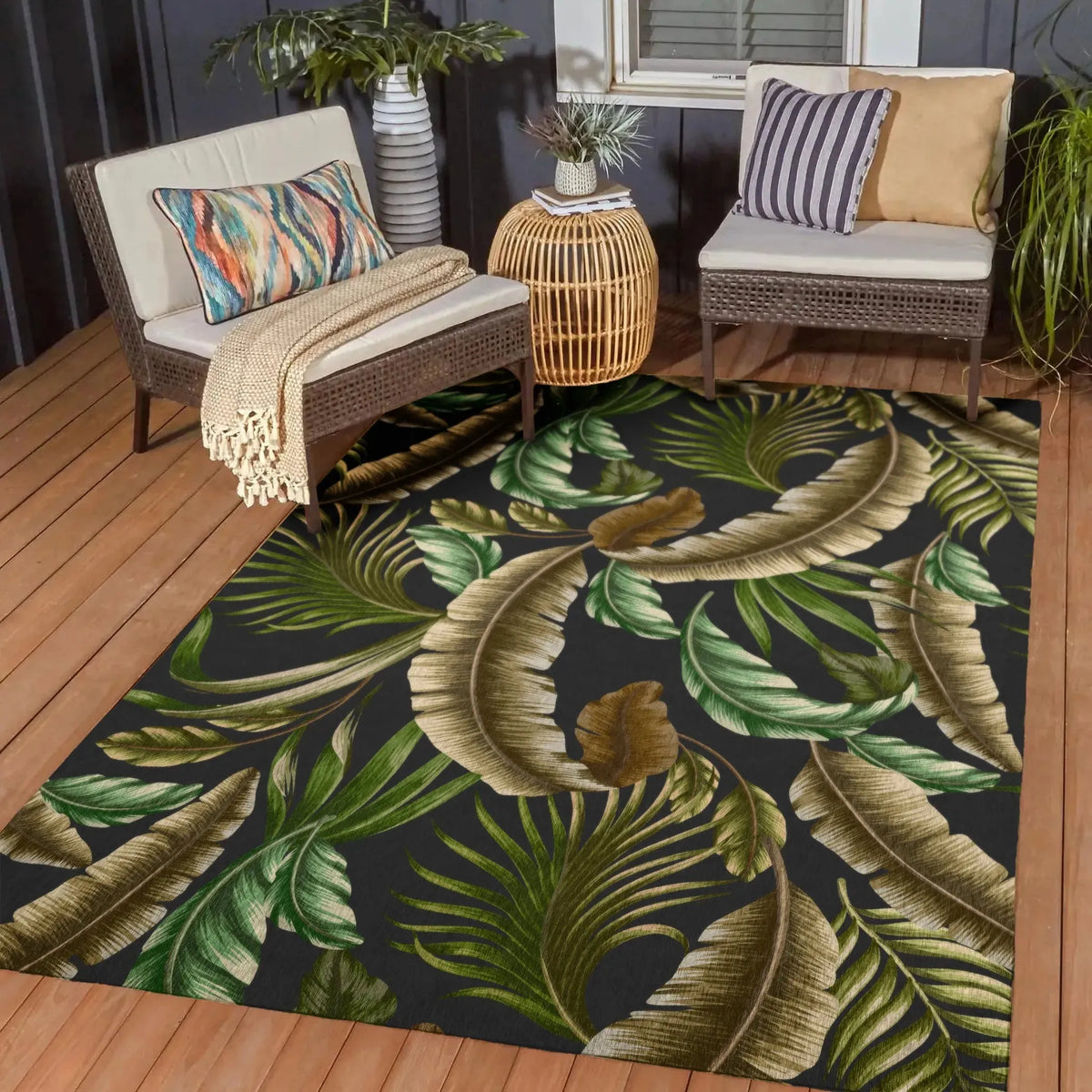 Tropics TC1 Black Rug