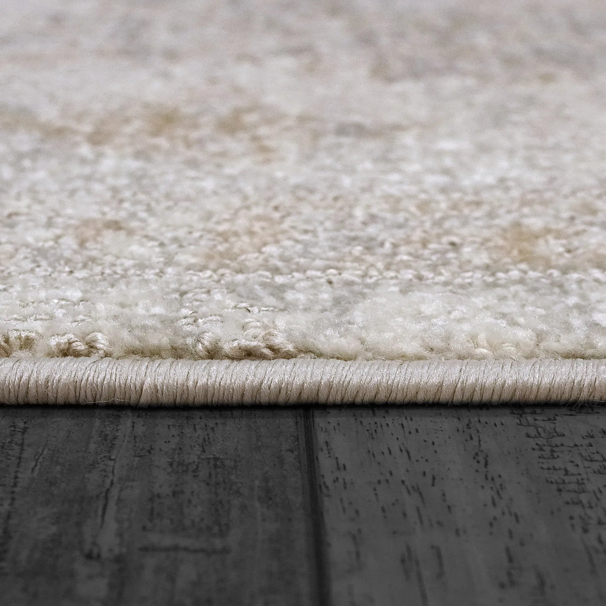 Momentum 61794-670 Ivory/Grey Rug