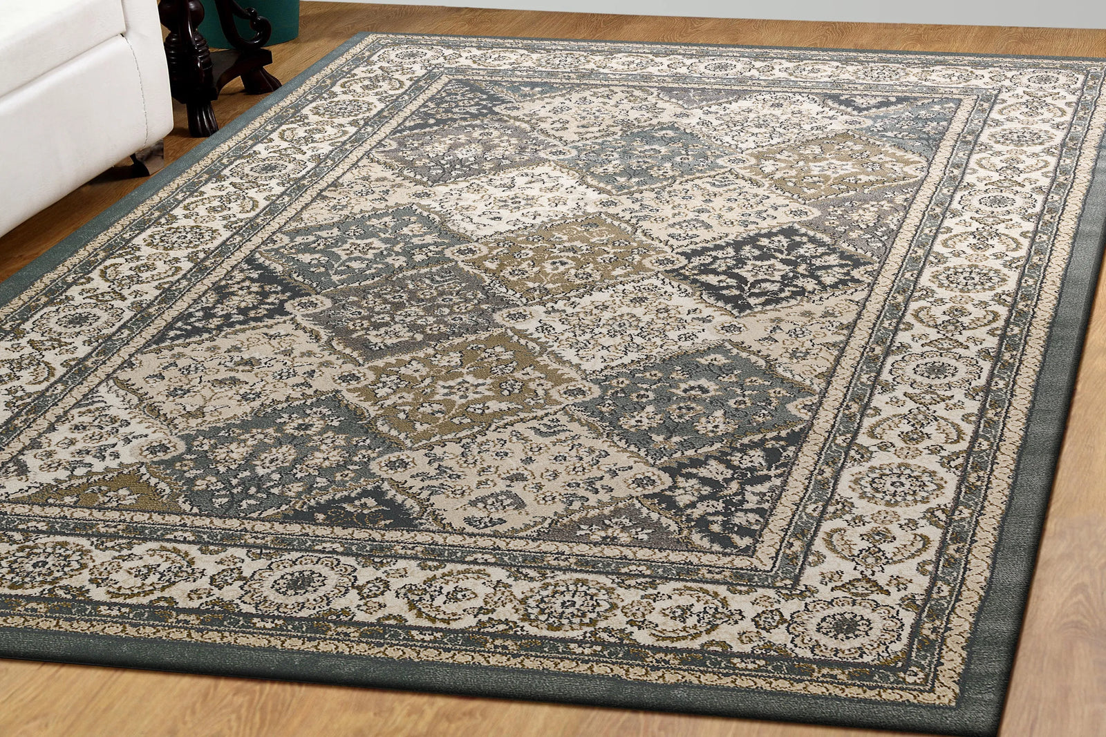 Yazd 8471-510 Blue/Ivory Rug