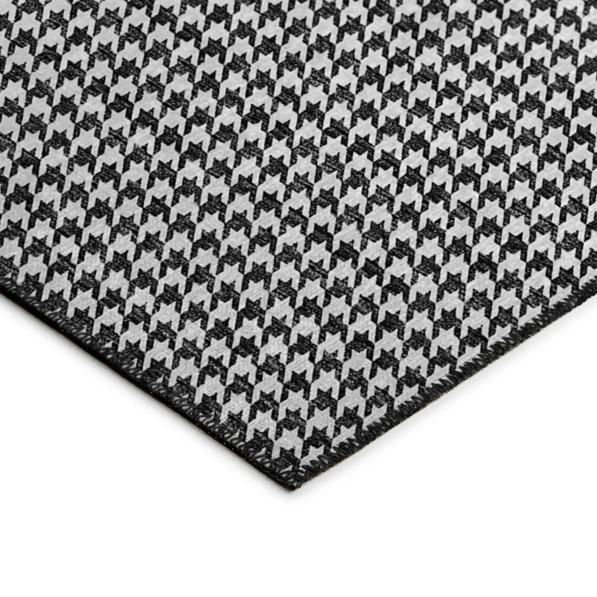 Hinton HN1 Black Rug