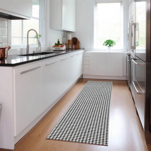 Hinton HN1 Black Rug