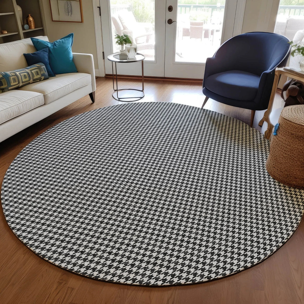 Hinton HN1 Black Rug