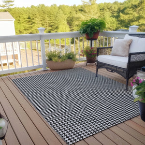 Hinton HN1 Black Rug
