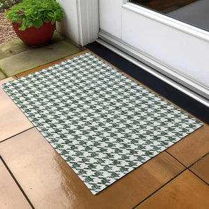 Hinton HN1 Green Rug