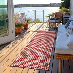 Hinton HN1 Red Rug