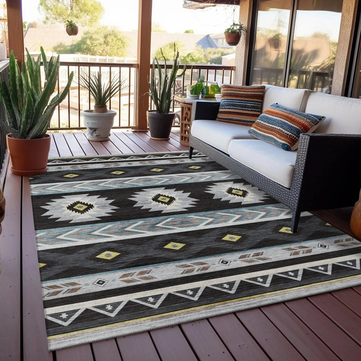 Phoenix PH3 Black Rug