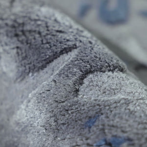 Fragment FRG04 Blue/Silver Rug