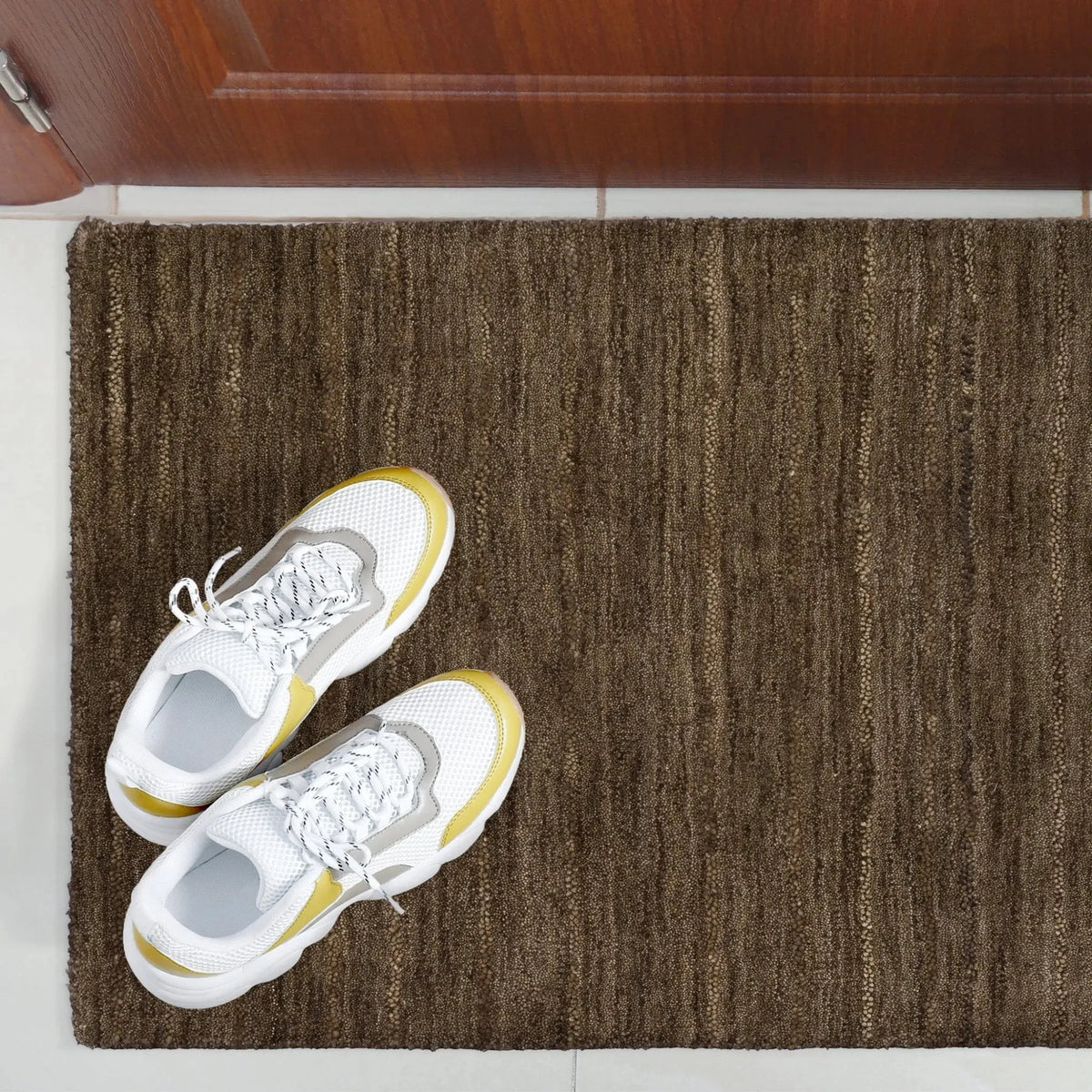 Rafia RF100 Chocolate Rug