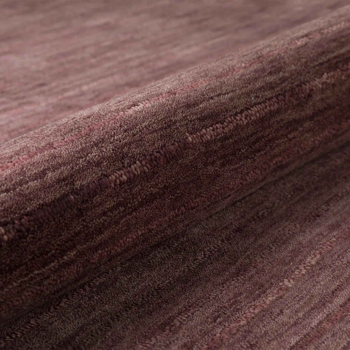 Rafia RF100 Plum Rug