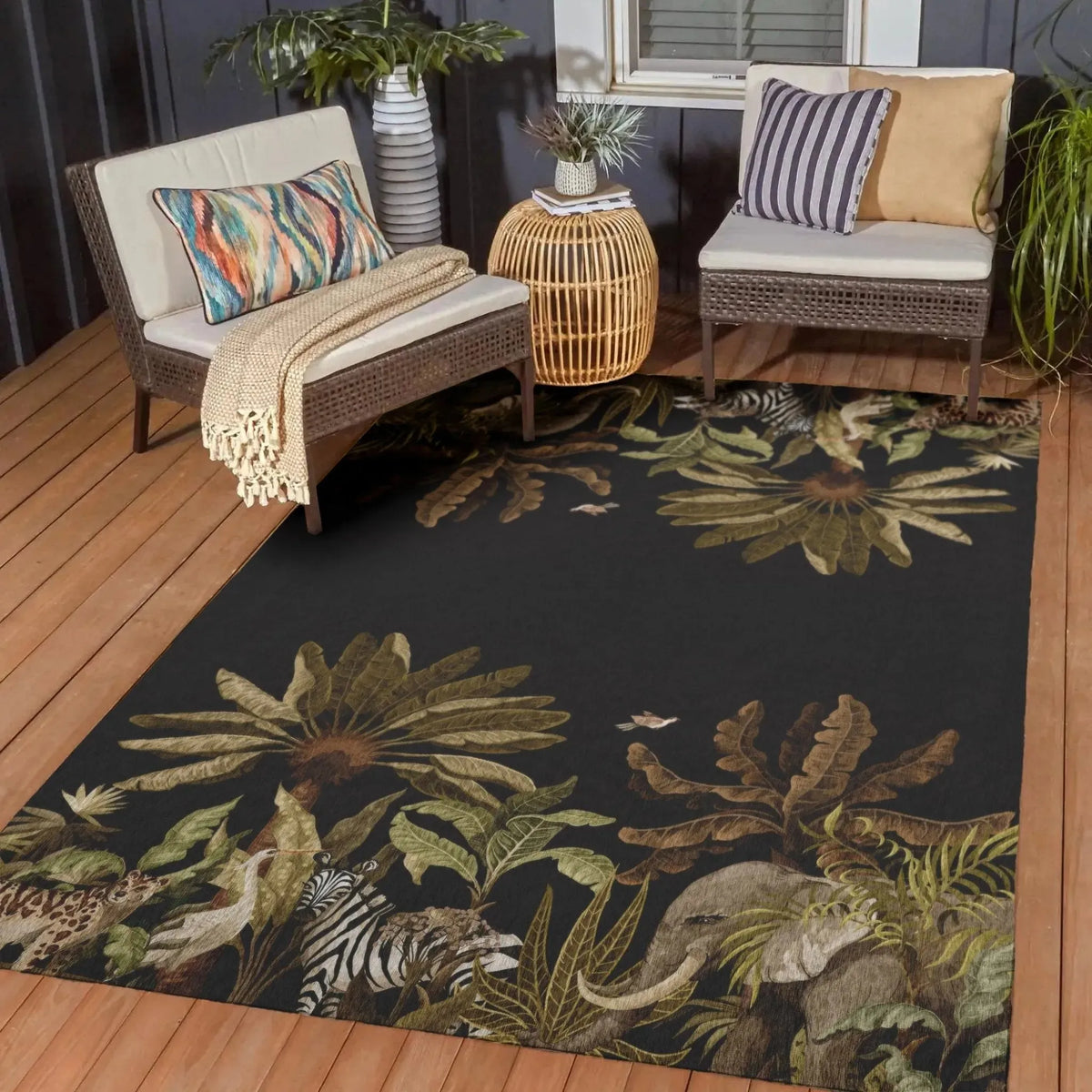 Tropics TC8 Black Rug