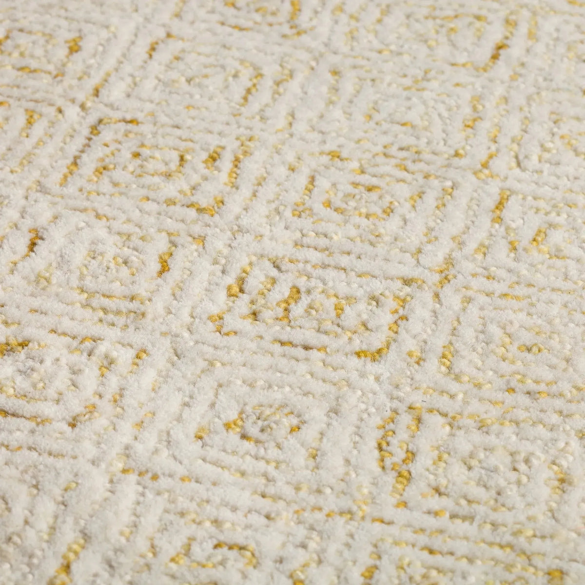 Zoe ZZ1 Gold Rug