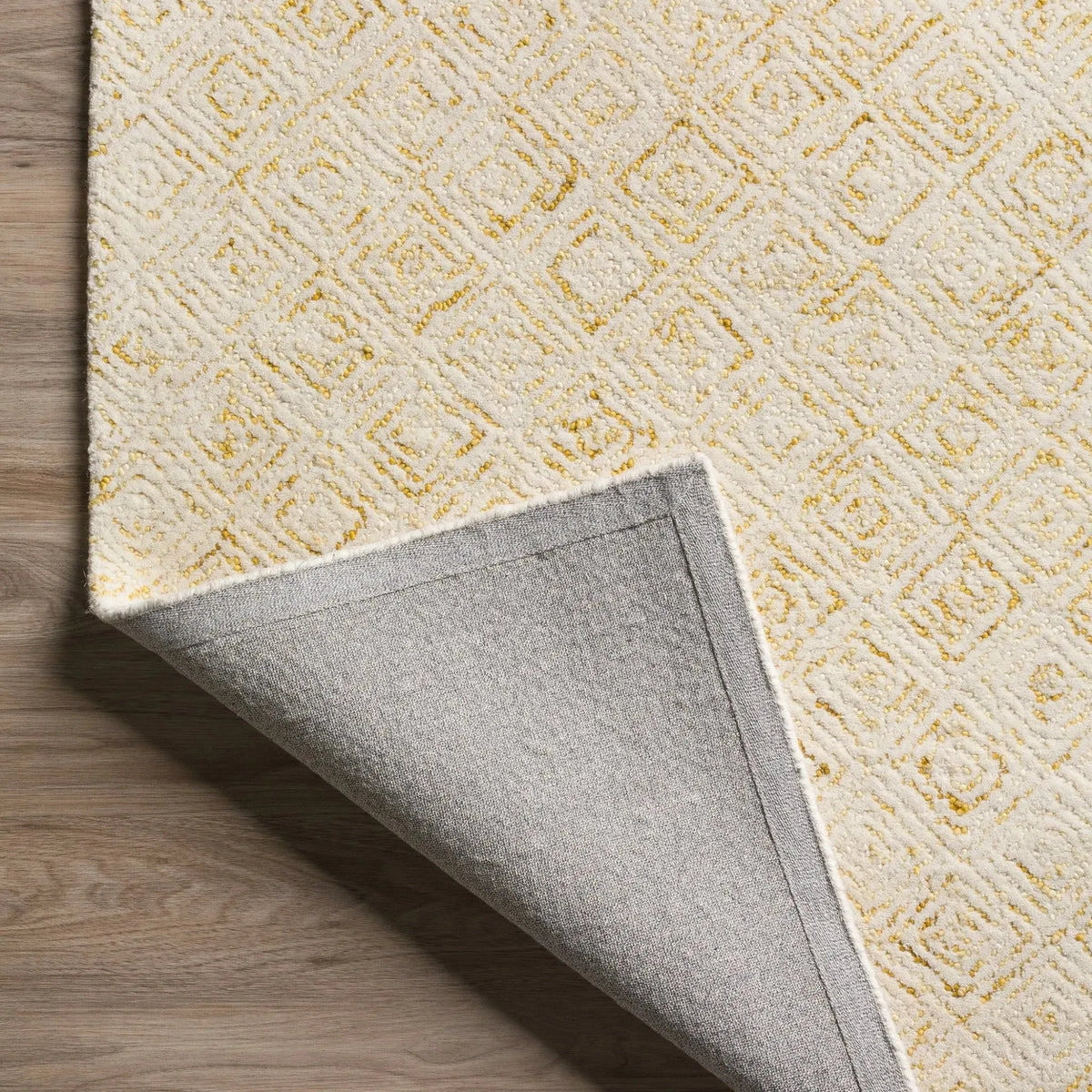 Zoe ZZ1 Gold Rug