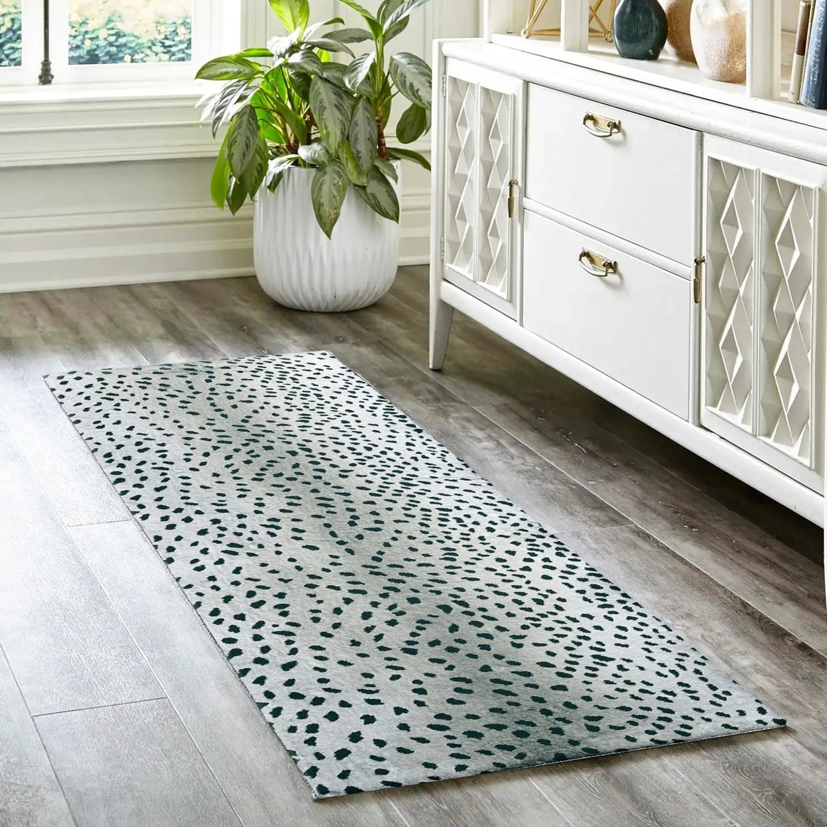 Akina AK3 Ivory Rug