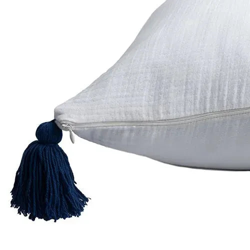 Amari 08030WHT White Pillow