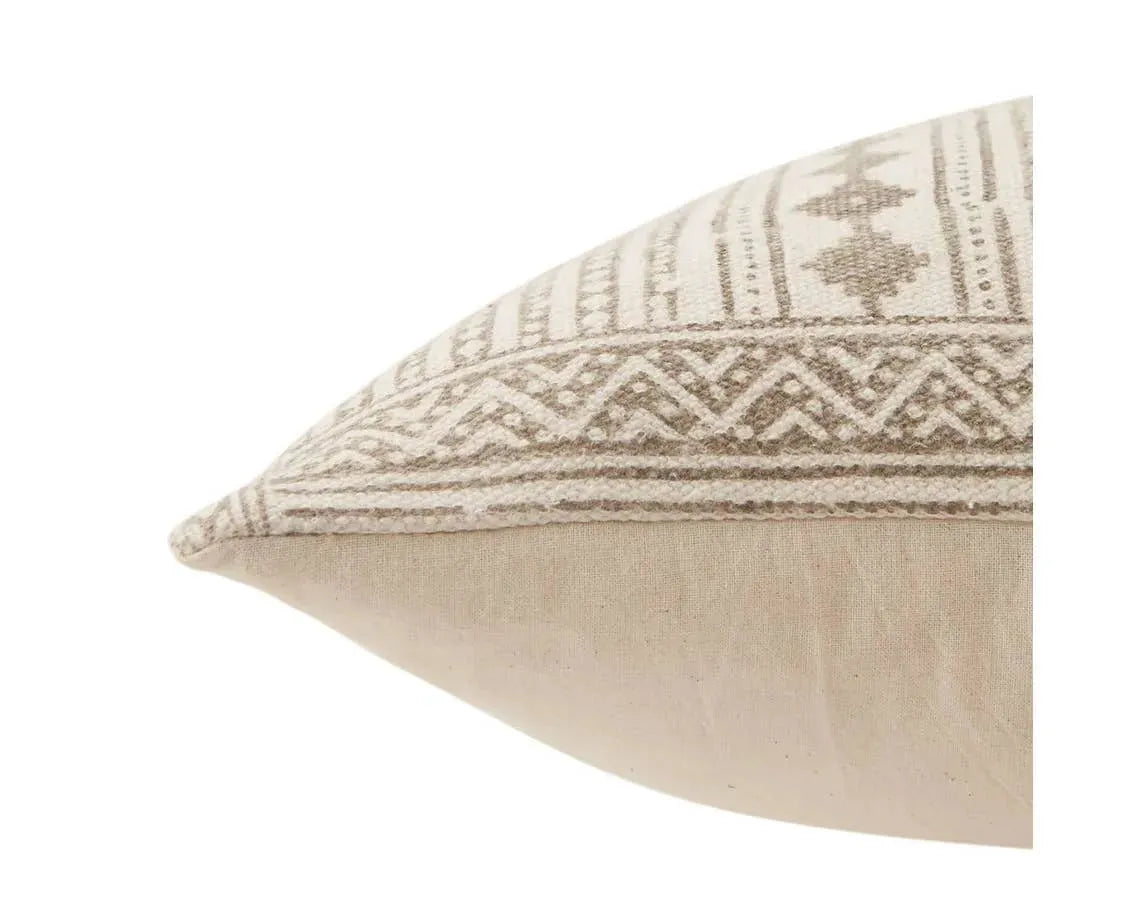 Amulet AMU02 Light Pink/Cream Pillow