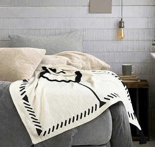 Avant-garde 80200BKN Black/Natural Throw Blanket