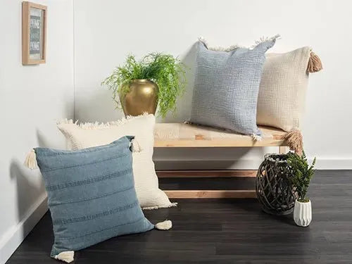 Avery 08028PCH Peach Pillow