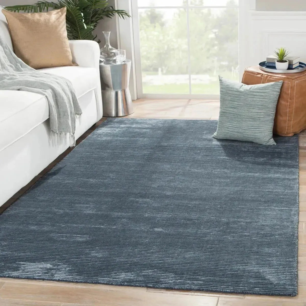 Basis BI17 Navy Blue Rug