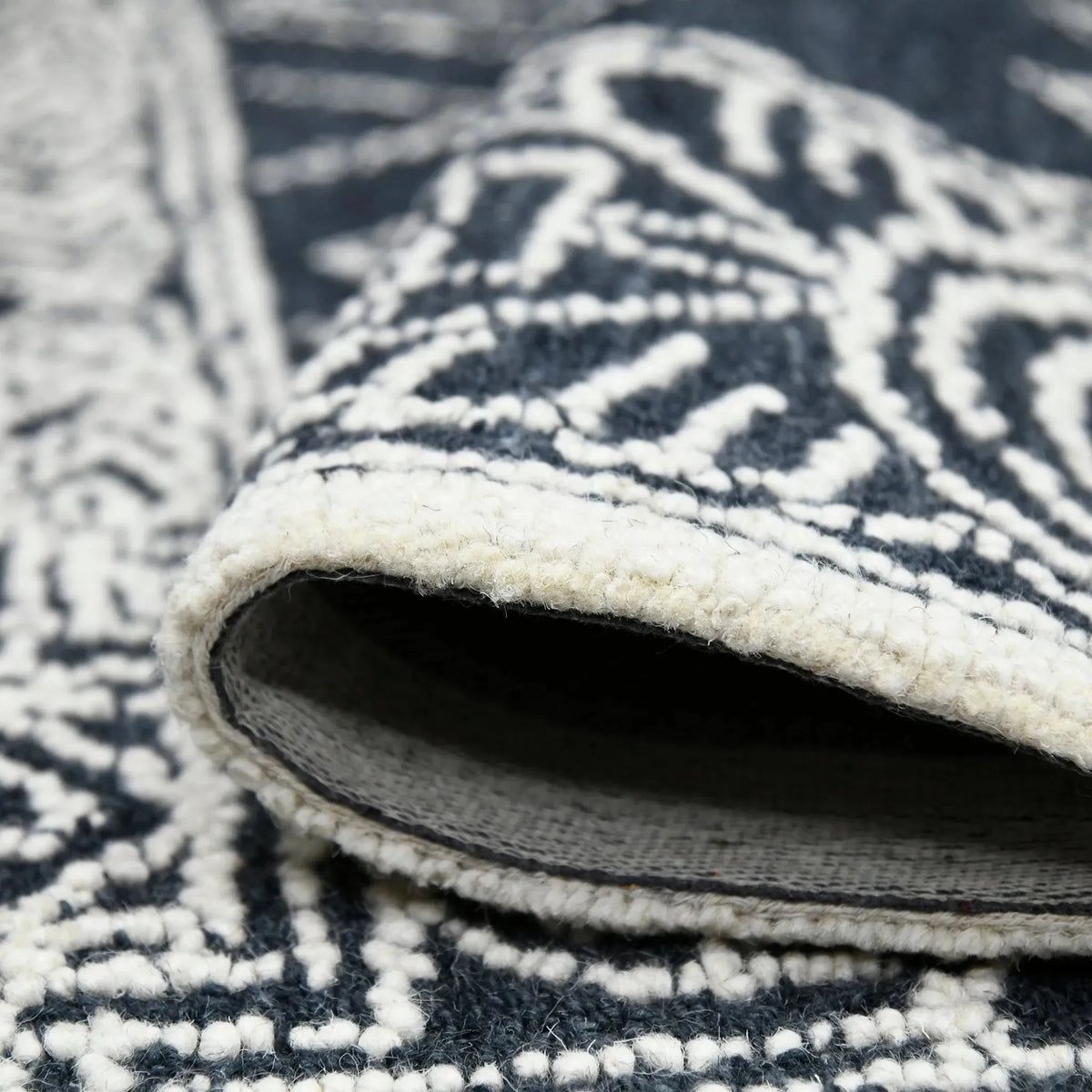 Berlin BER-6 Charcoal Rug