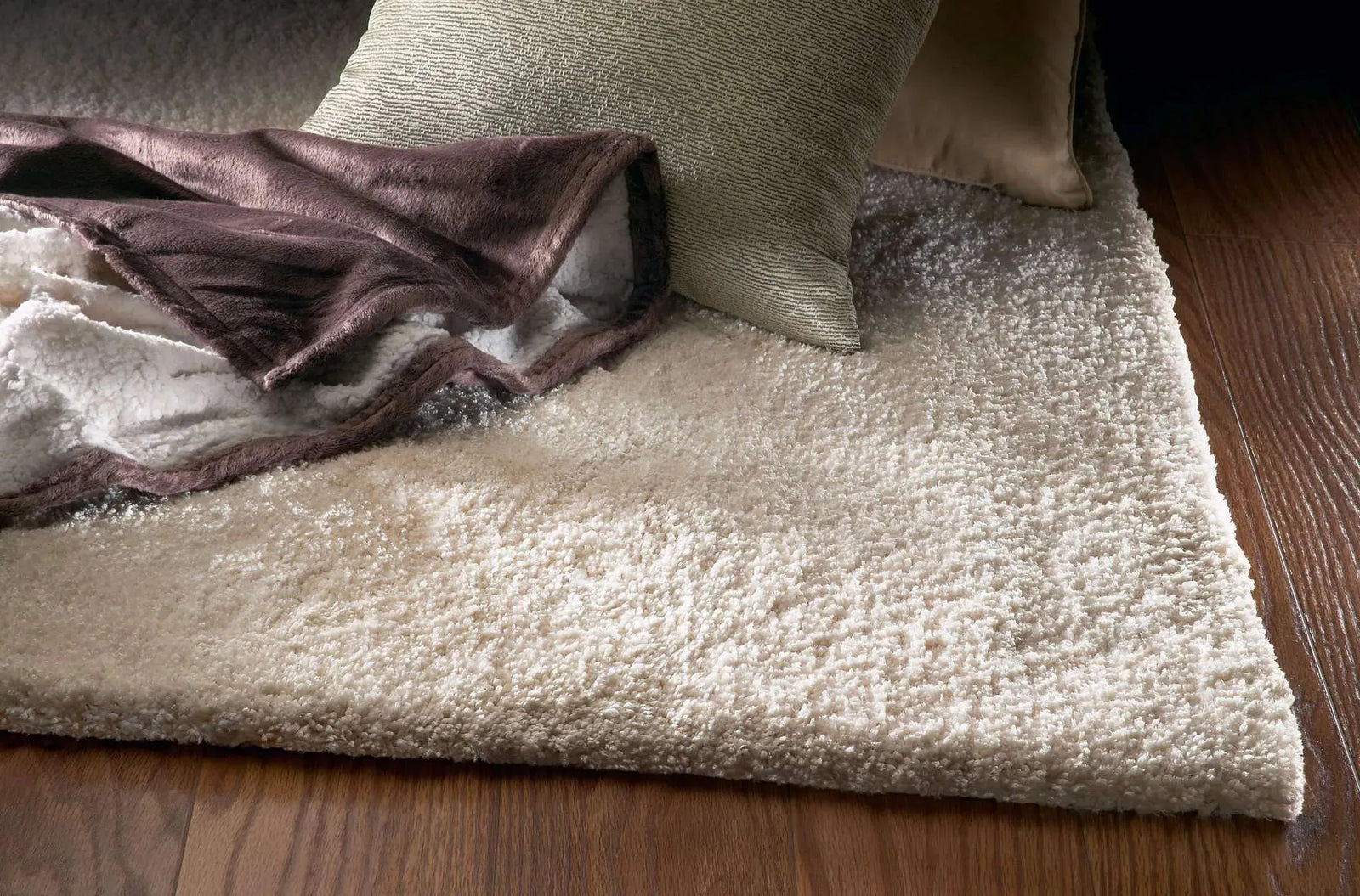 Bliss 1550 Shag Ivory Rug