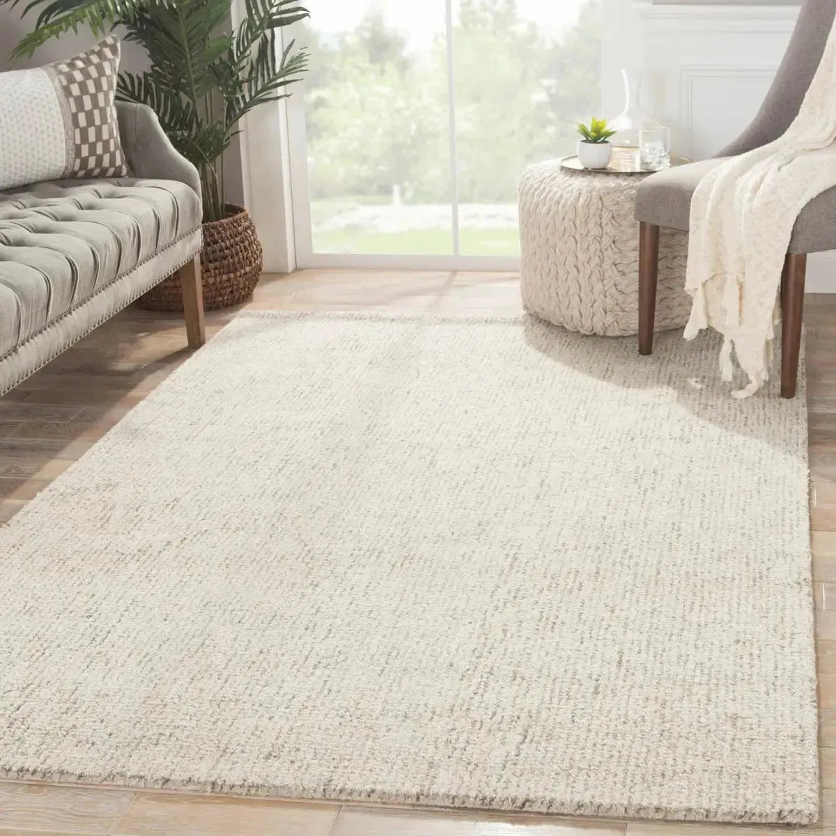 Britta BRT06 Oland White Ice Rug