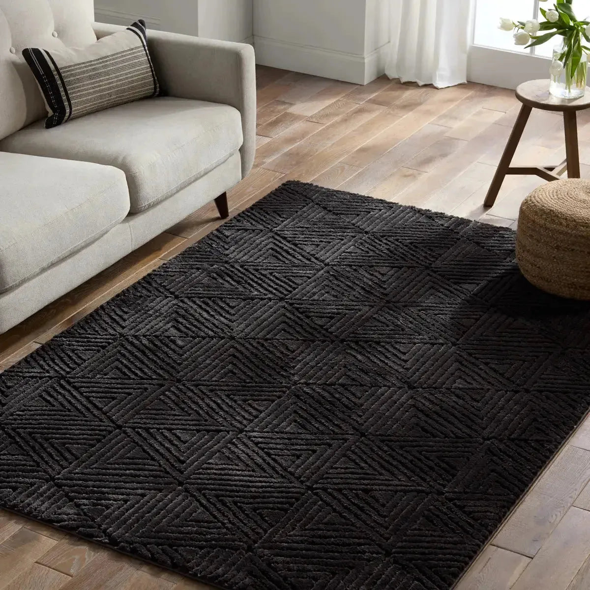 Calix CNU04 Black Rug