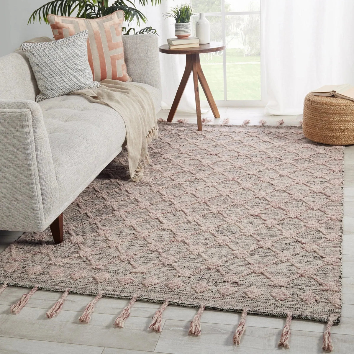 Calixta Cax02 Madrona Light Pink/Cream Rug