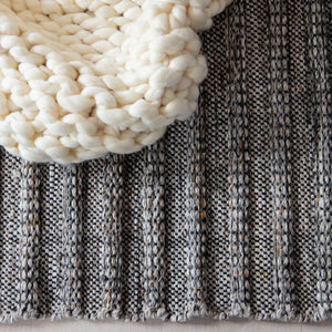 Castillo Csl03 Torre Black/Rust Rug