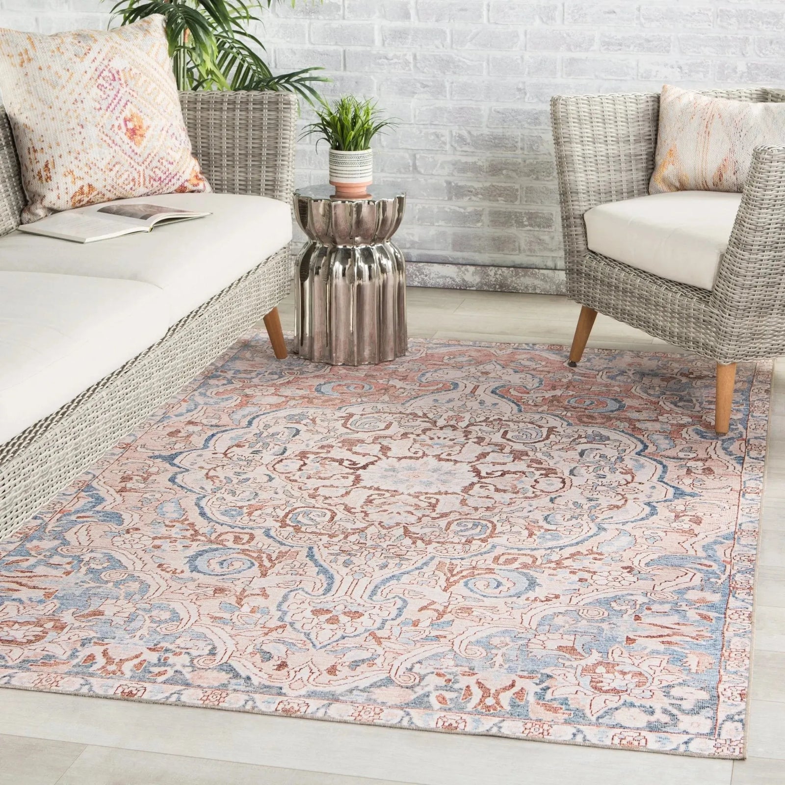 Chateau Cht04 Annette Blue/Light Pink Rug