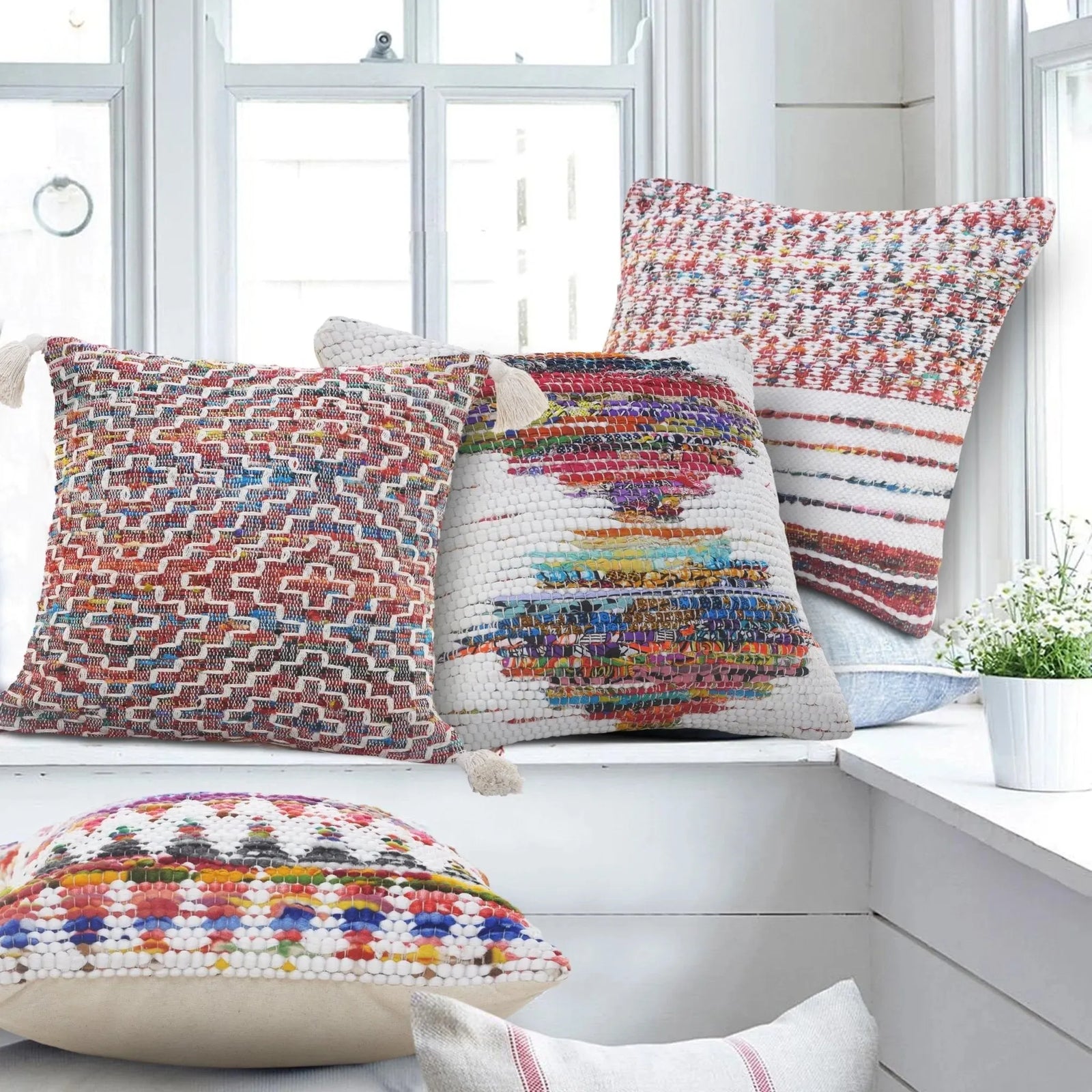Chindi Lr07626 White/Multi Pillow