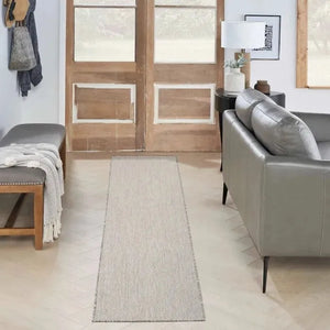 Courtyard COU01 Ivory/Silver Rug