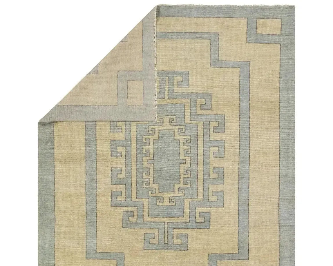 Cyprus CYP04 Brown Rug