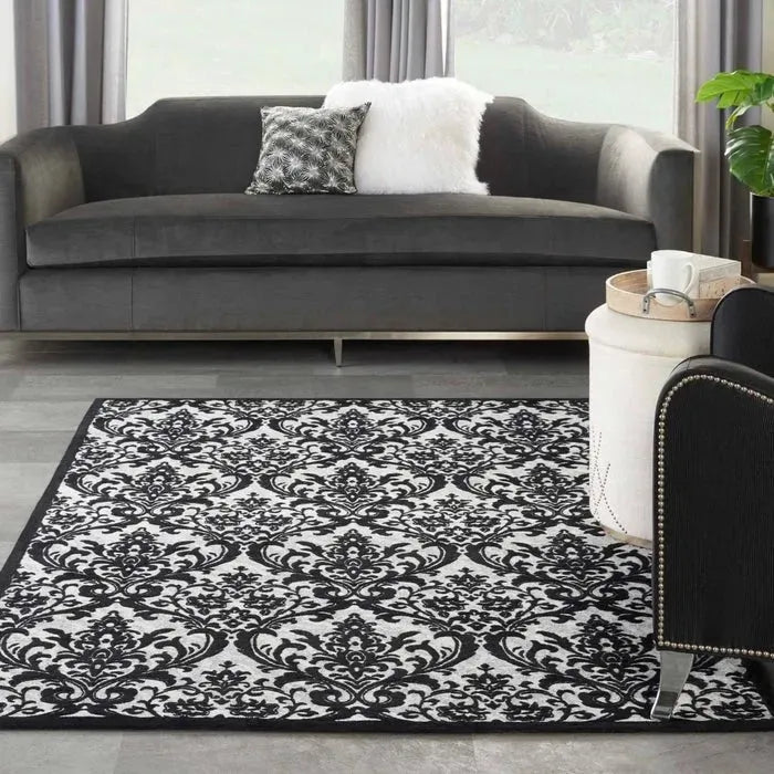 Damask DAS02 Black/White Rug
