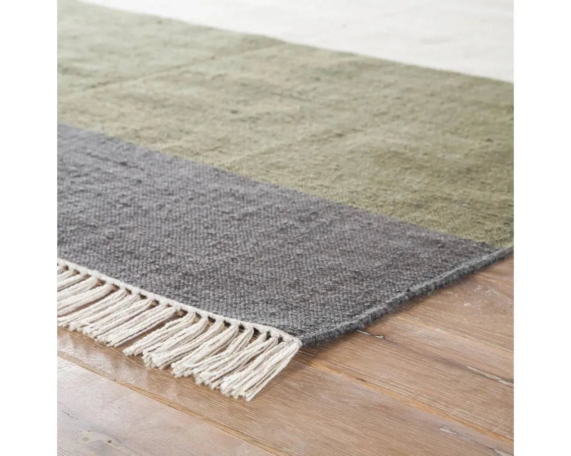 Desert DES18 Swane Coral / Green Rug