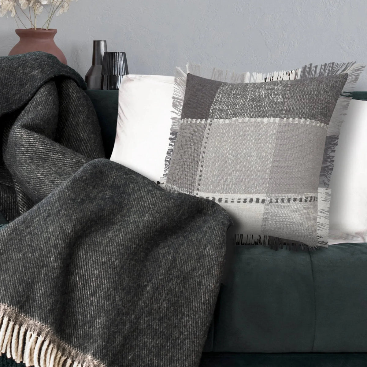 Drew Lr07622 Gray/Pink Pillow