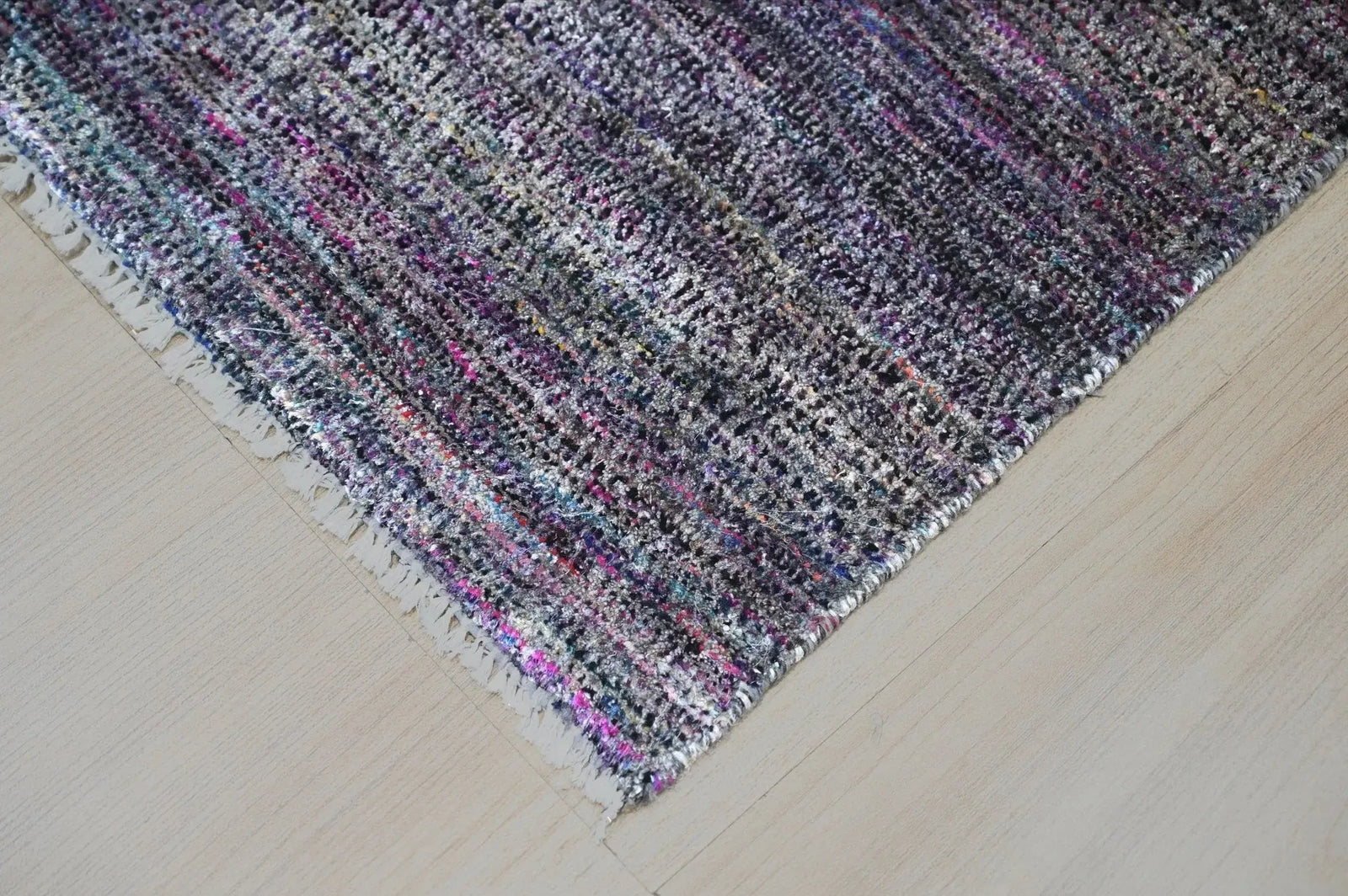 Durva Silk SC-MC1B Black Rug