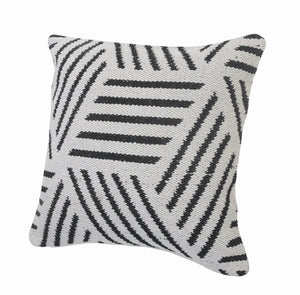 Elemental Lr07553 Black/White Pillow
