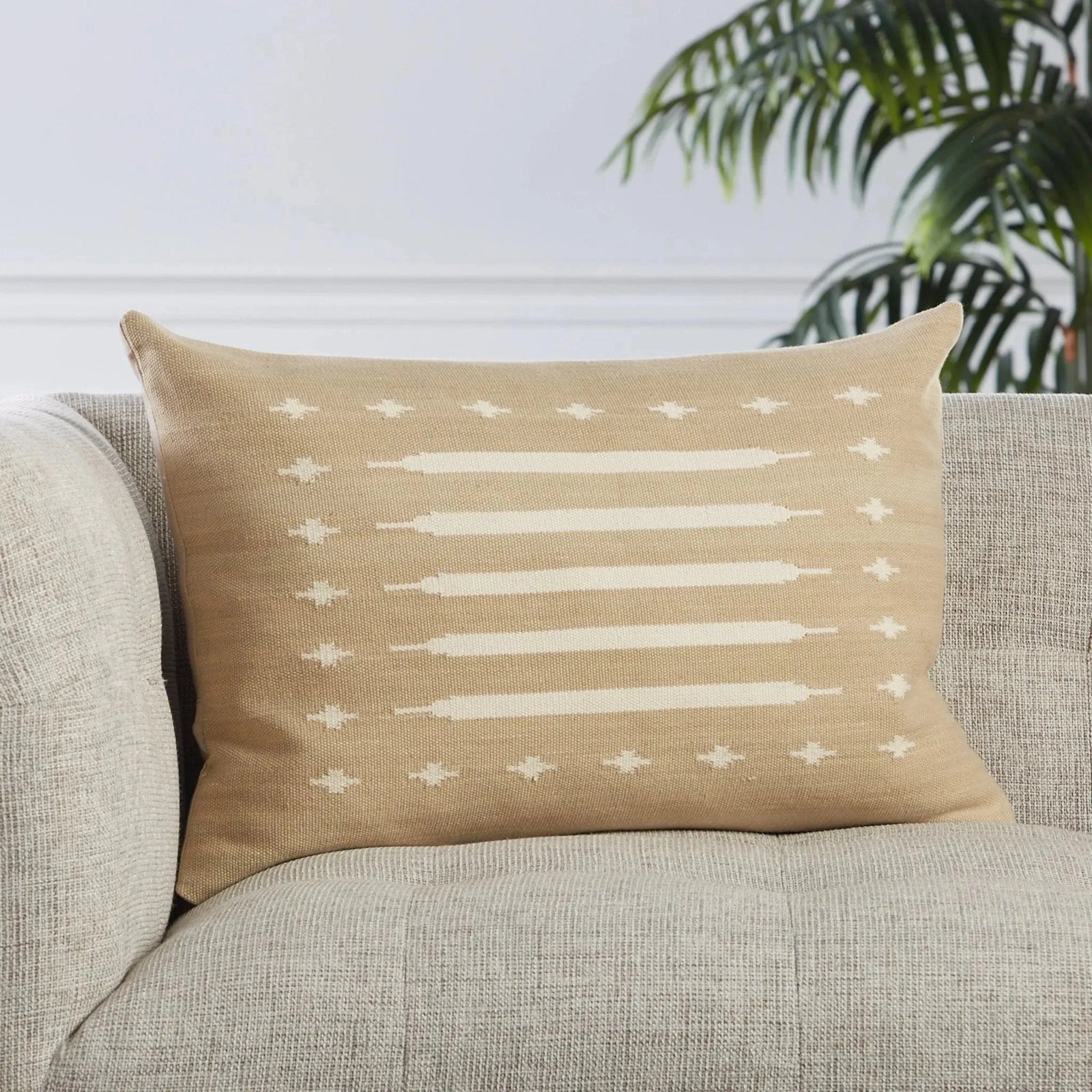 Emani Emn08 Ikenna Taupe/Cream Pillow