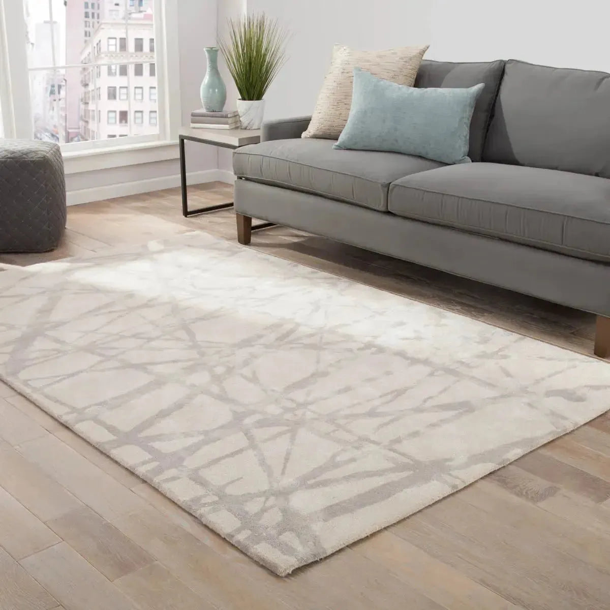 Etho by Nikki Chu ENK11 Silver/Grey Rug