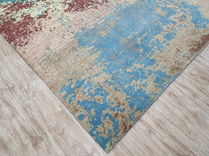 Faire 1146 Green/Red Rug