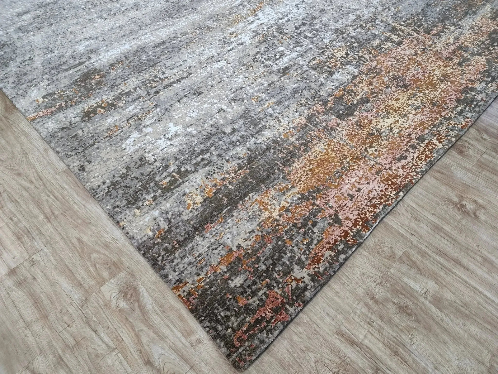 Faire 1215 Beige/Orange Rug