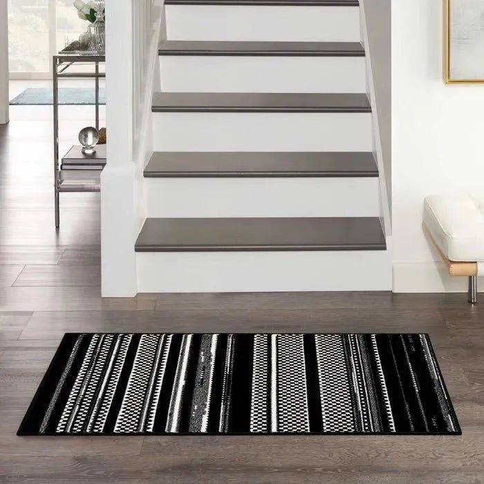 Grafix GRF41 Black/White Area Rug