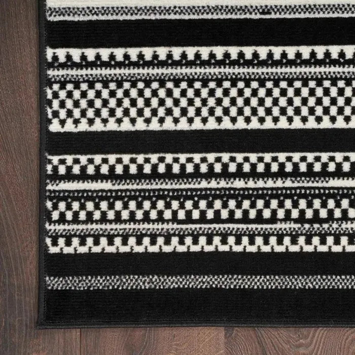 Grafix GRF41 Black/White Area Rug