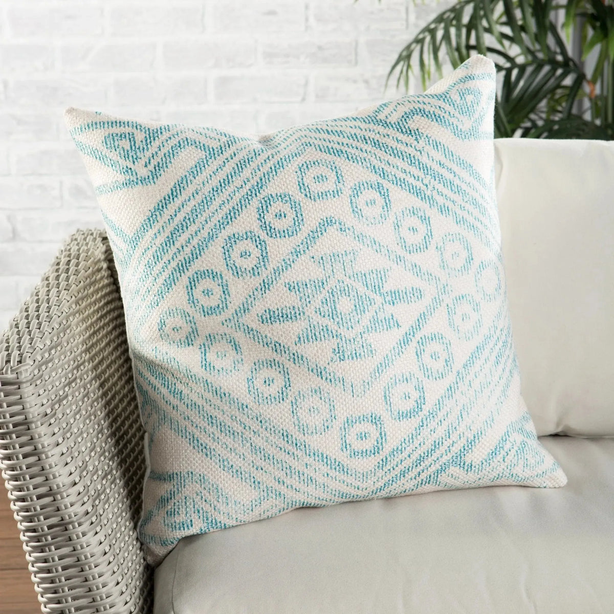 Groove By Nikki Chu Grn04 Malae Turquoise/Cream Pillow