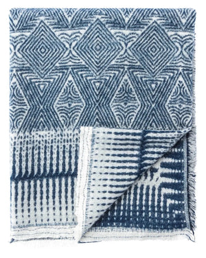 Hamlin HAM09 Lana Indigo/White Throw Blanket