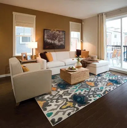 Hampton 530W Ivory/ Multi Rug