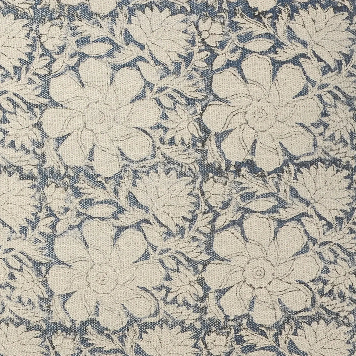 Handmade Lr34027 White/Navy Pouf