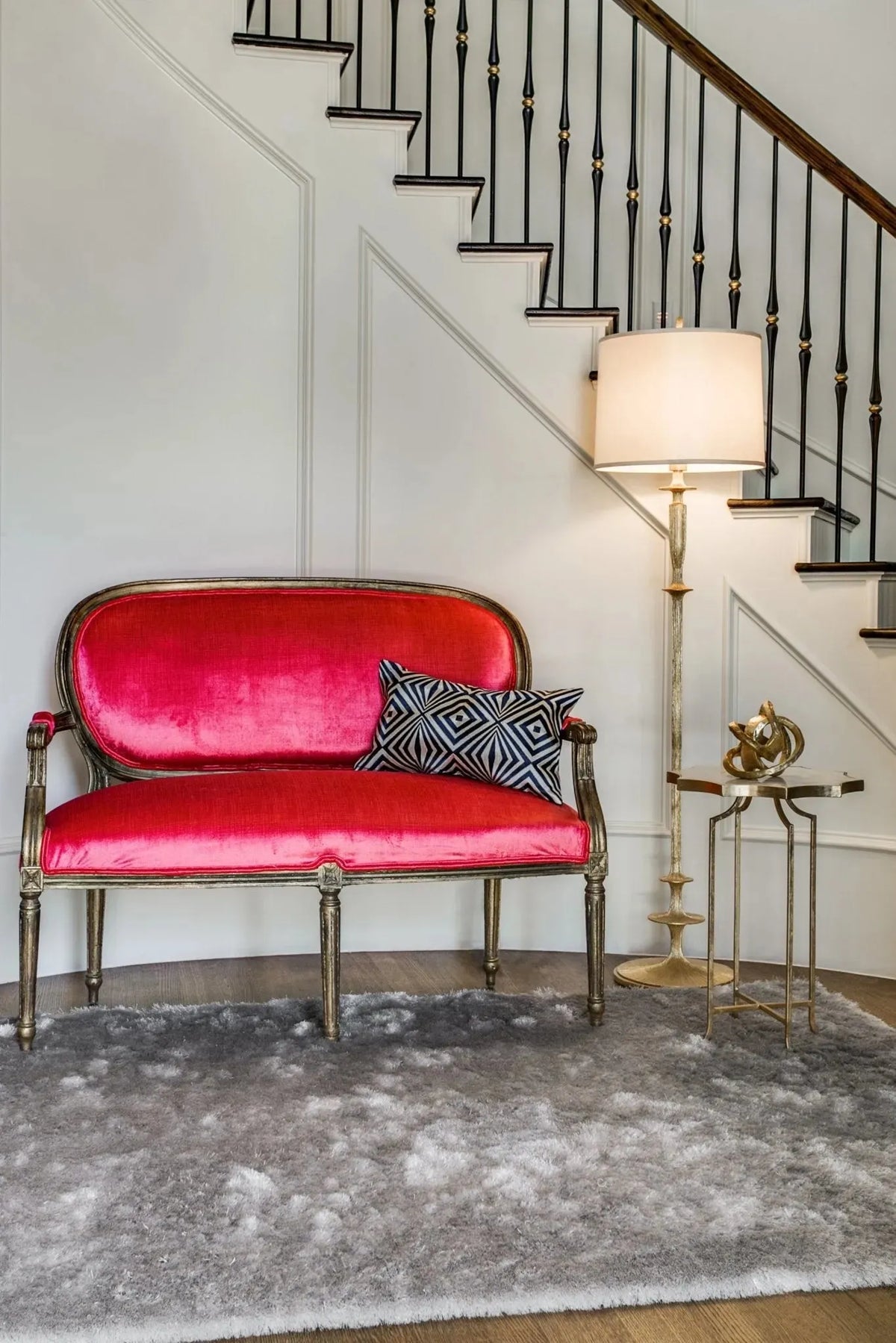 Indochine 4550F Silver/White Rug