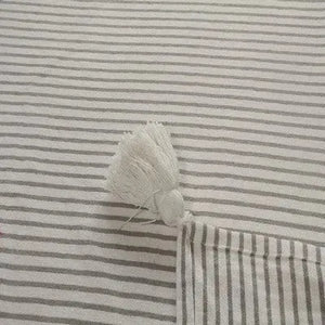 Insignia 80178SWT Sharkskin/White Throw Blanket